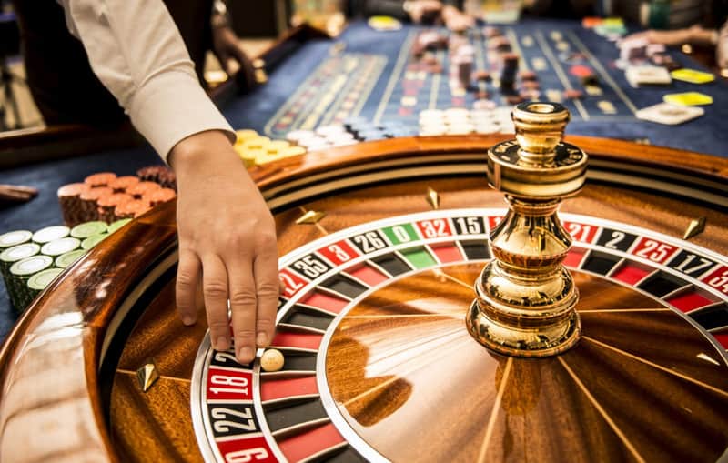 Chơi Roulette đặt 1 ăn 35 - Cách cược rủi ro để thắng đậm